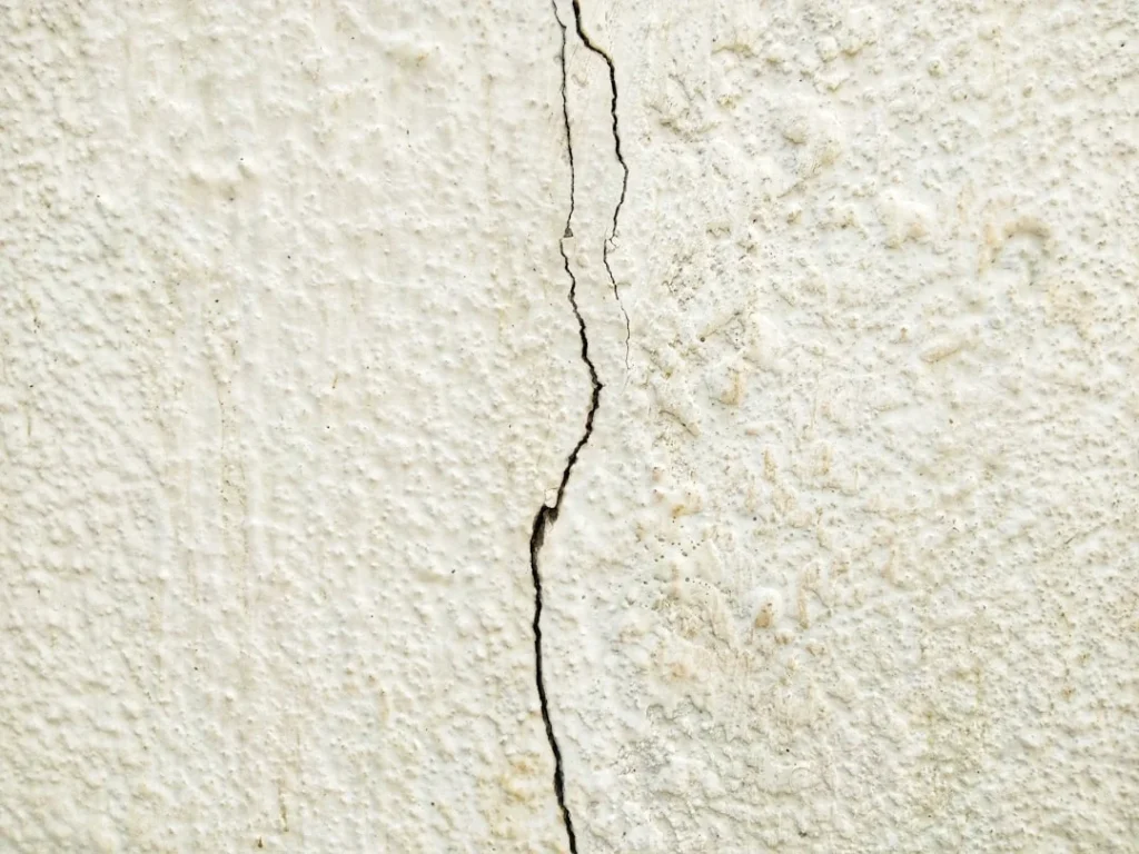 Apakah Gypsum Lebih Mudah Dipasang Daripada Dinding Bata Ringan?