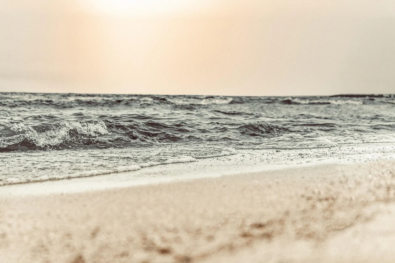 Beach House Hot Sun