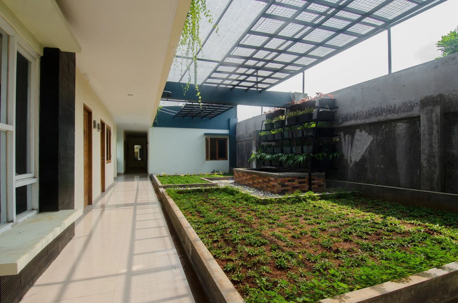 Solusi Plafon & Atap Karawang: Bikin Rumah Adem Di Kota Industri 2026